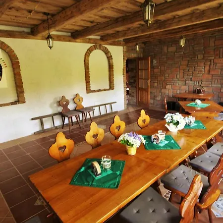 Stara Skola Guest house Vikantice